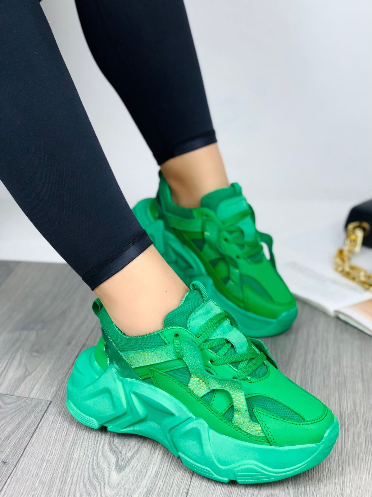 QUEEN TENIS 👟