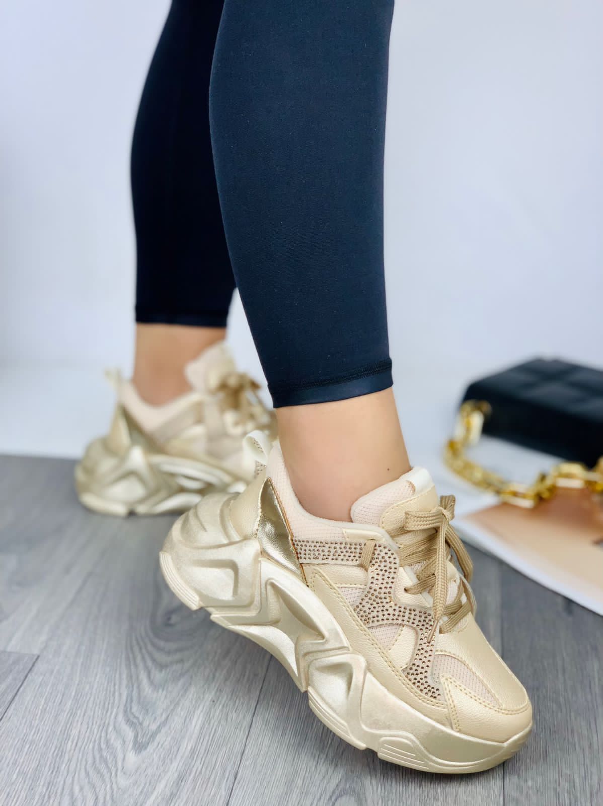 QUEEN TENIS 👟
